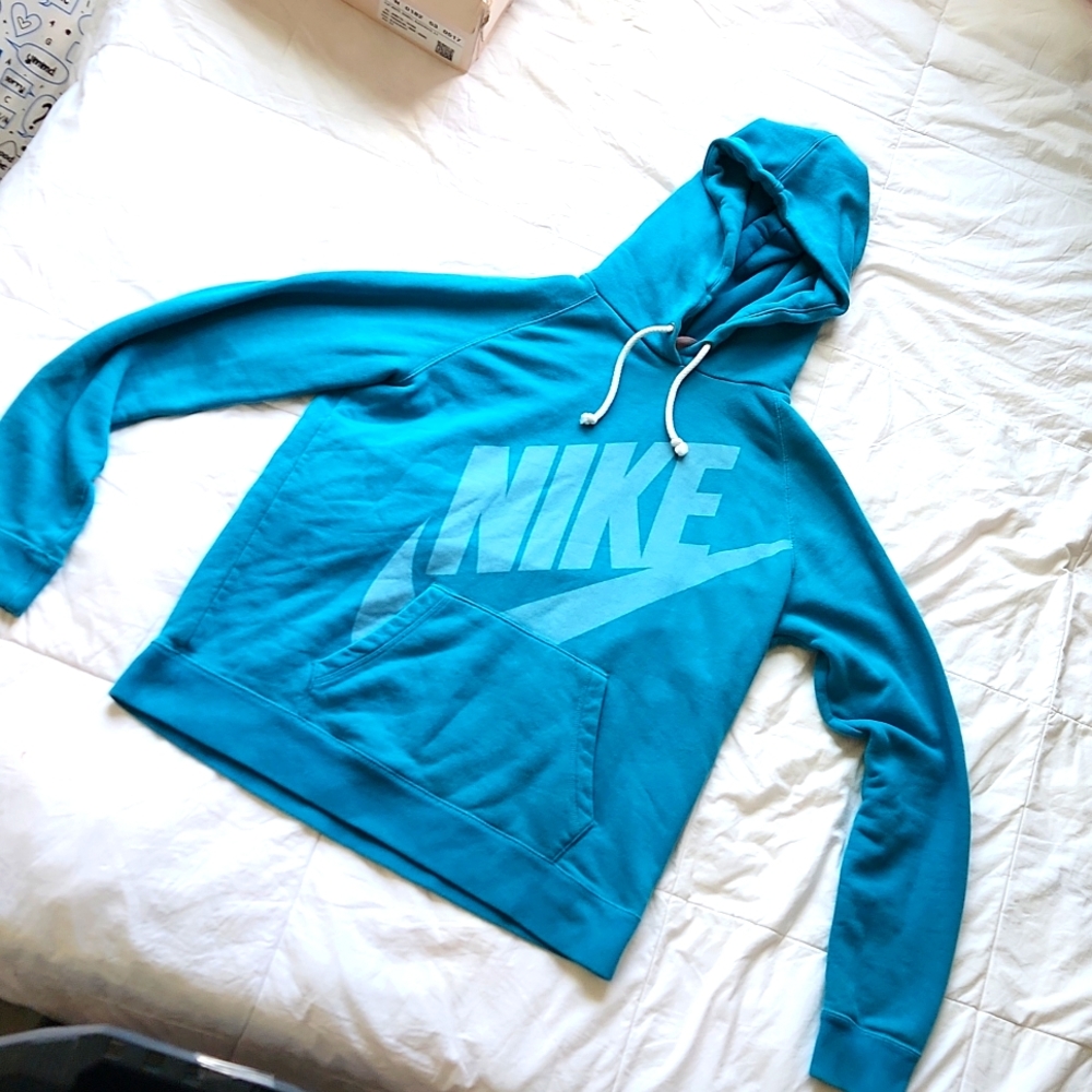 Nike hoodie size LG